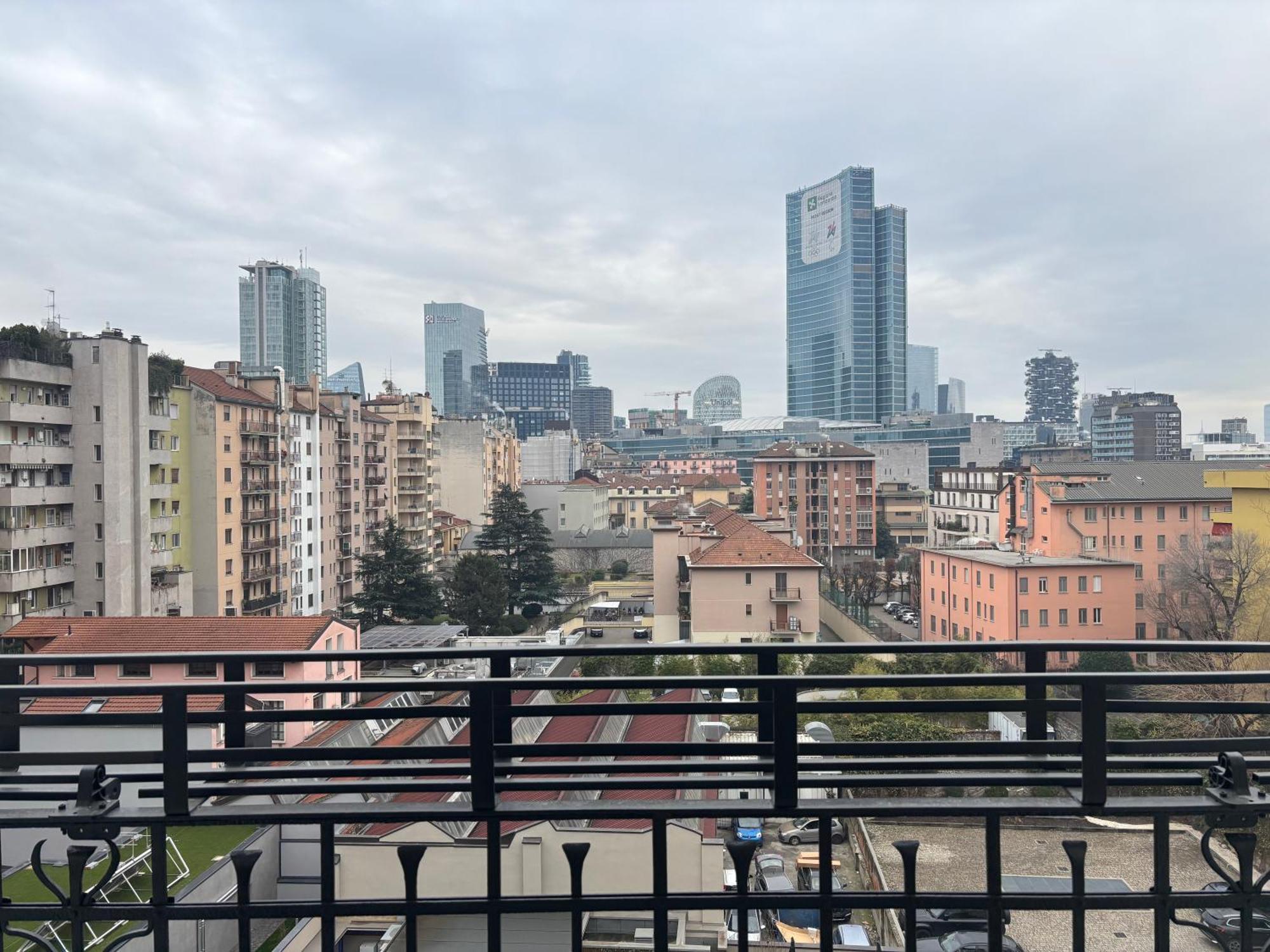 Enjoy Milano Skyline Hotel Exterior foto